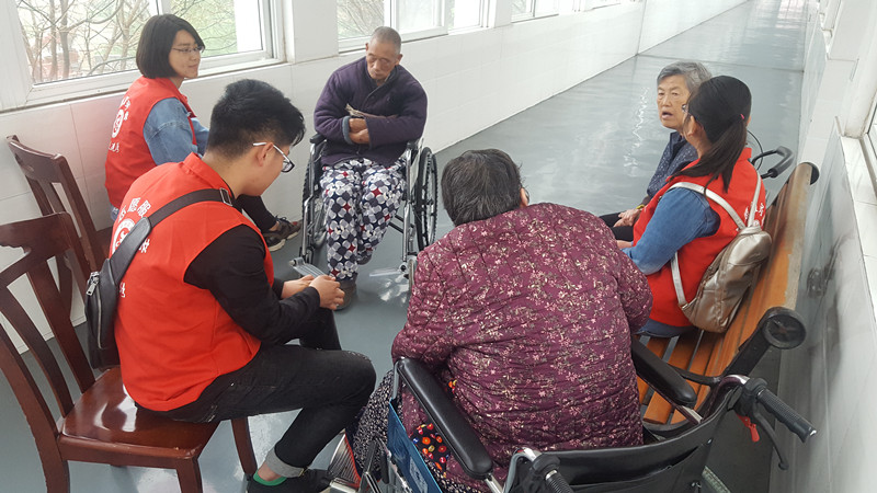 心靈港灣志愿者走進頤和源關愛老人活動024